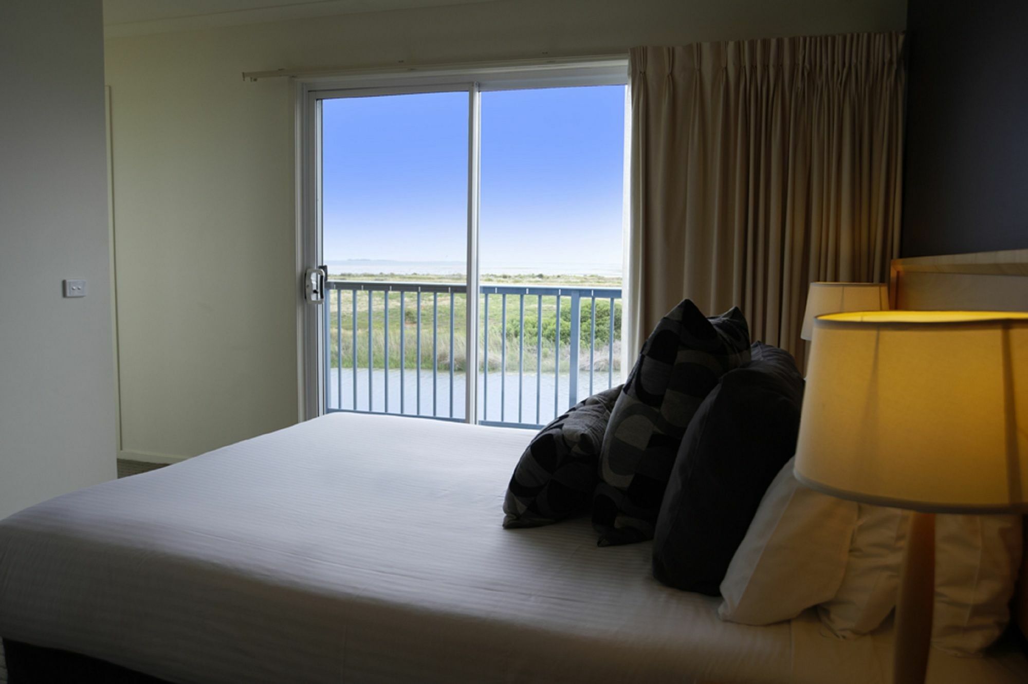เควสวิลเลี่ยมส์ทาวน์นอร์ทอพาร์ทเม้น Aparthotel วิลเลียมส์ทาวน์ ภายนอก รูปภาพ