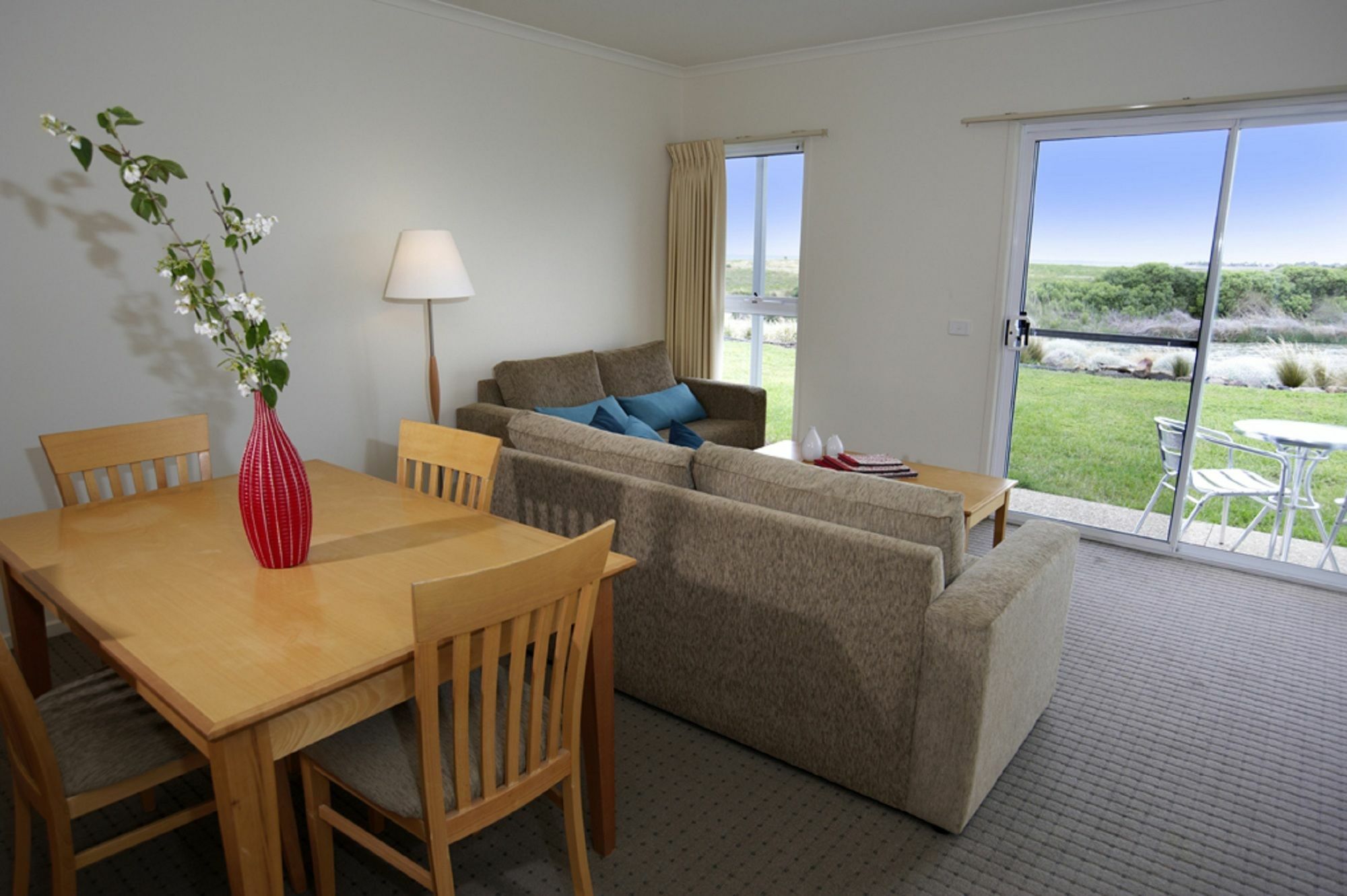 เควสวิลเลี่ยมส์ทาวน์นอร์ทอพาร์ทเม้น Aparthotel วิลเลียมส์ทาวน์ ภายนอก รูปภาพ